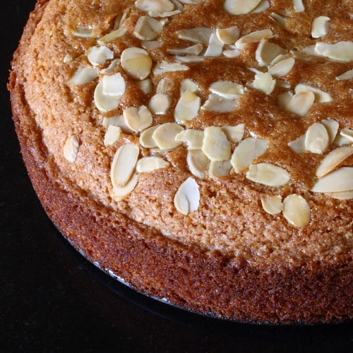 wholemeal honey almond cake 2 Hugh Fearnley-Whittingstall's wholemeal honey and almond cake