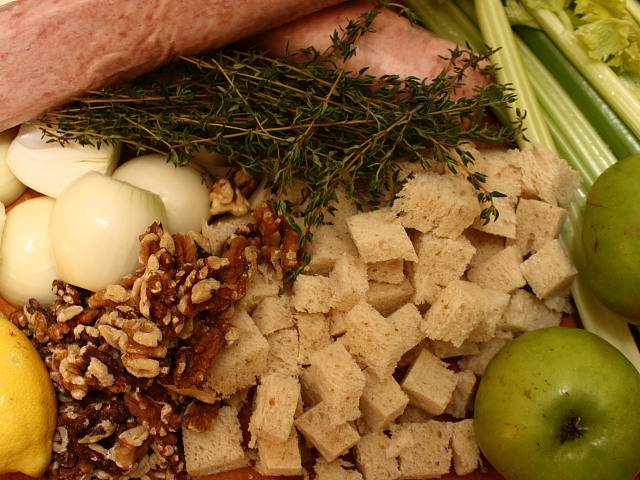 Delia Smith’s Christmas American turkey stuffing