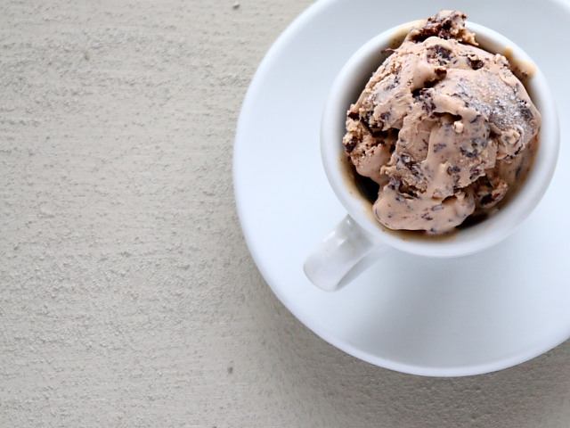 Hazelnut and milk chocolate ice cream