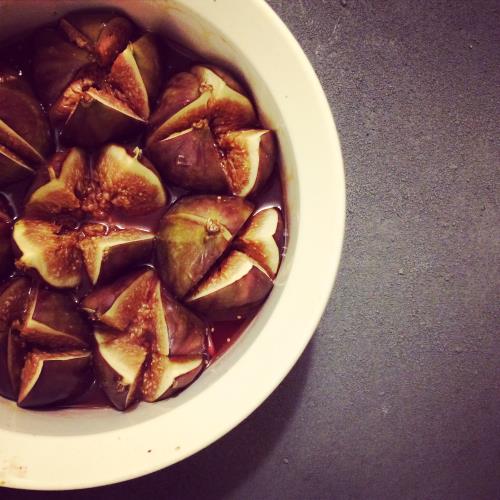 Roast figs with honey and Marsala